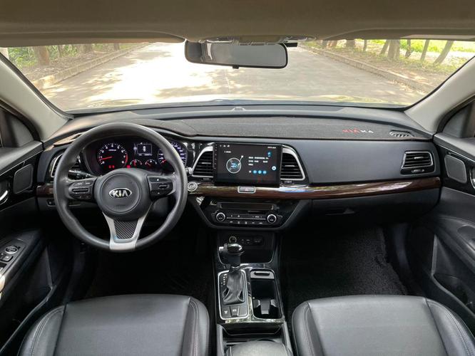 悦达起亚智跑2024款图片(悦达起亚智跑新款图片和内饰)