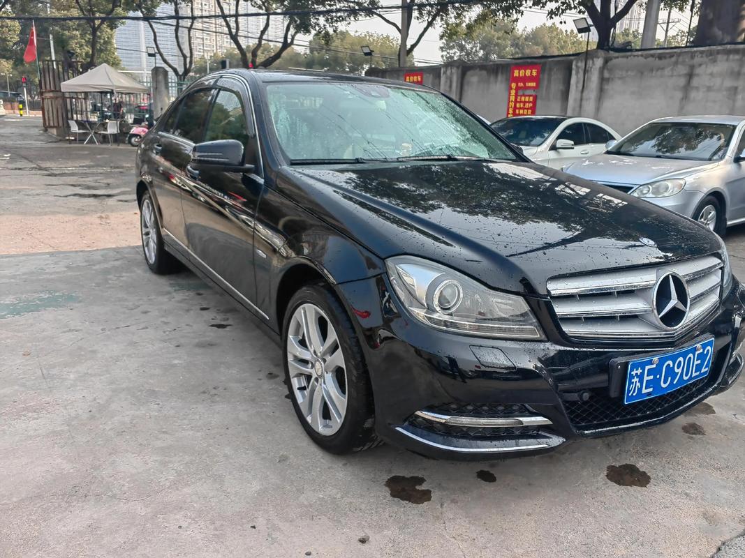 二手奔驰c/二手奔驰c买哪一年的好