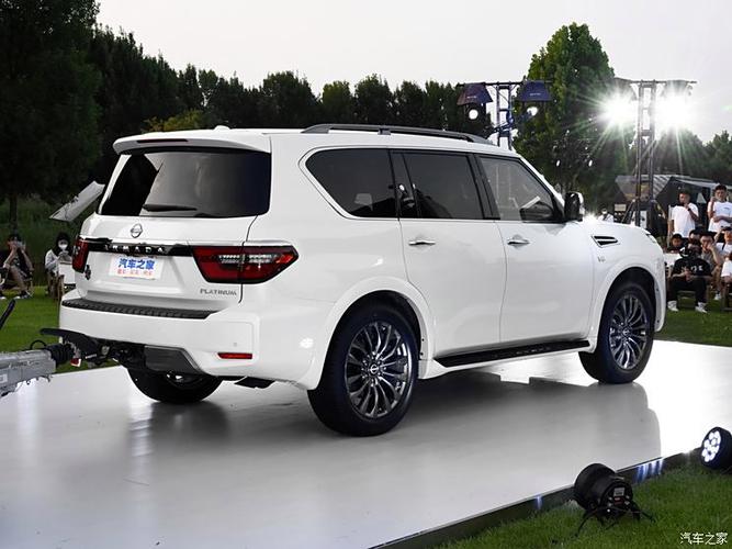 途乐汽车2022新款多少钱图片(途乐图片及价格)