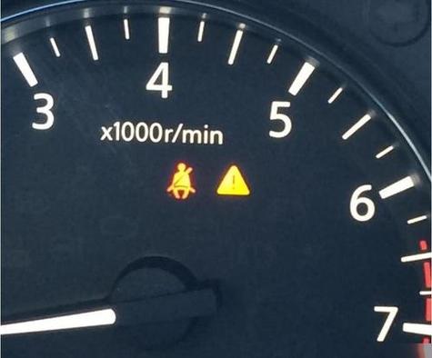 斯科达明锐pro(斯科达明锐仪表盘感叹号黄灯)