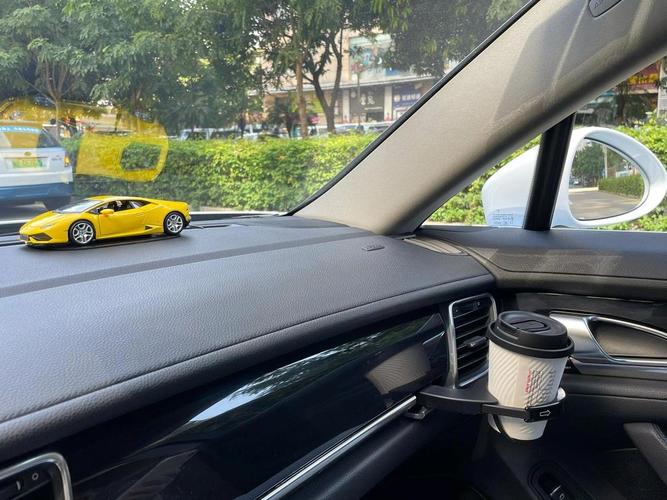 panamera翻译 panamera翻译是什么意思