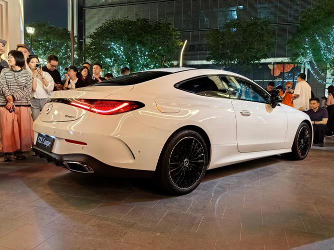 奔驰cle260双门轿跑(奔驰cle260双门轿跑视频)