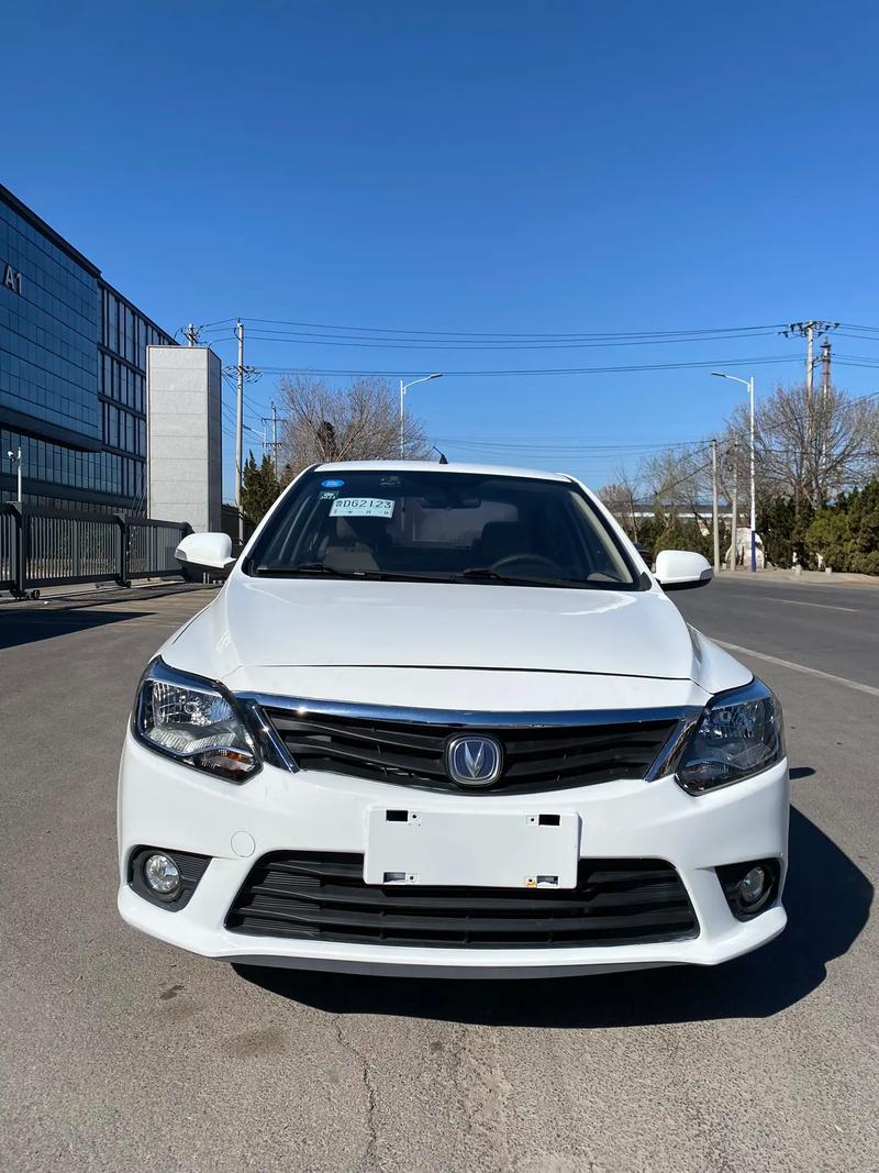 17年的长安悦翔v3卖多少钱／2017年长安悦翔v3现在能卖多少钱