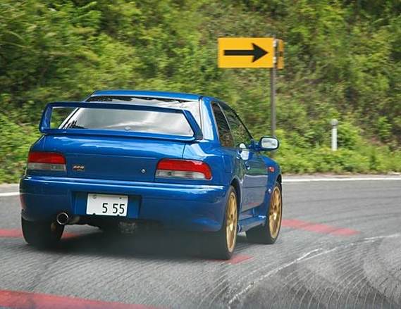 斯巴鲁两门轿跑／斯巴鲁两门轿跑叫什么