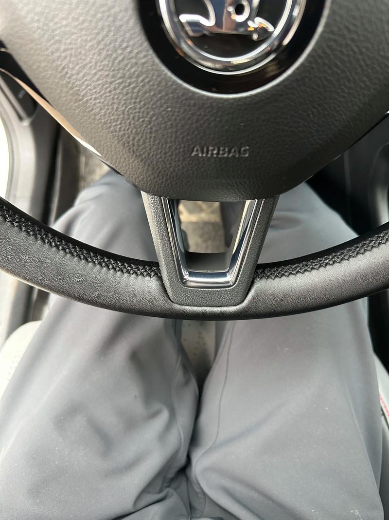 上汽斯柯达昕锐 上汽斯柯达昕锐转向拉杆是什么样子