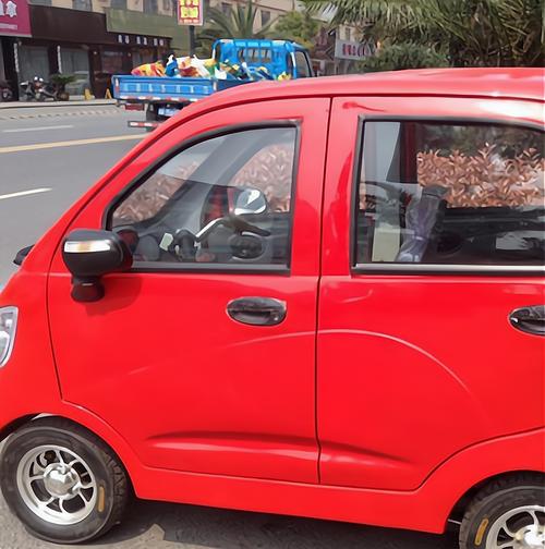 大阳四轮电动车／大阳四轮电动车红色紧急按钮是干什么的