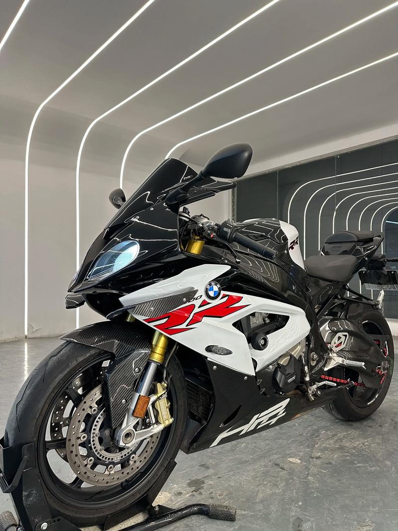 【宝马s1000rr售价,宝马s1000rr价格2021】
